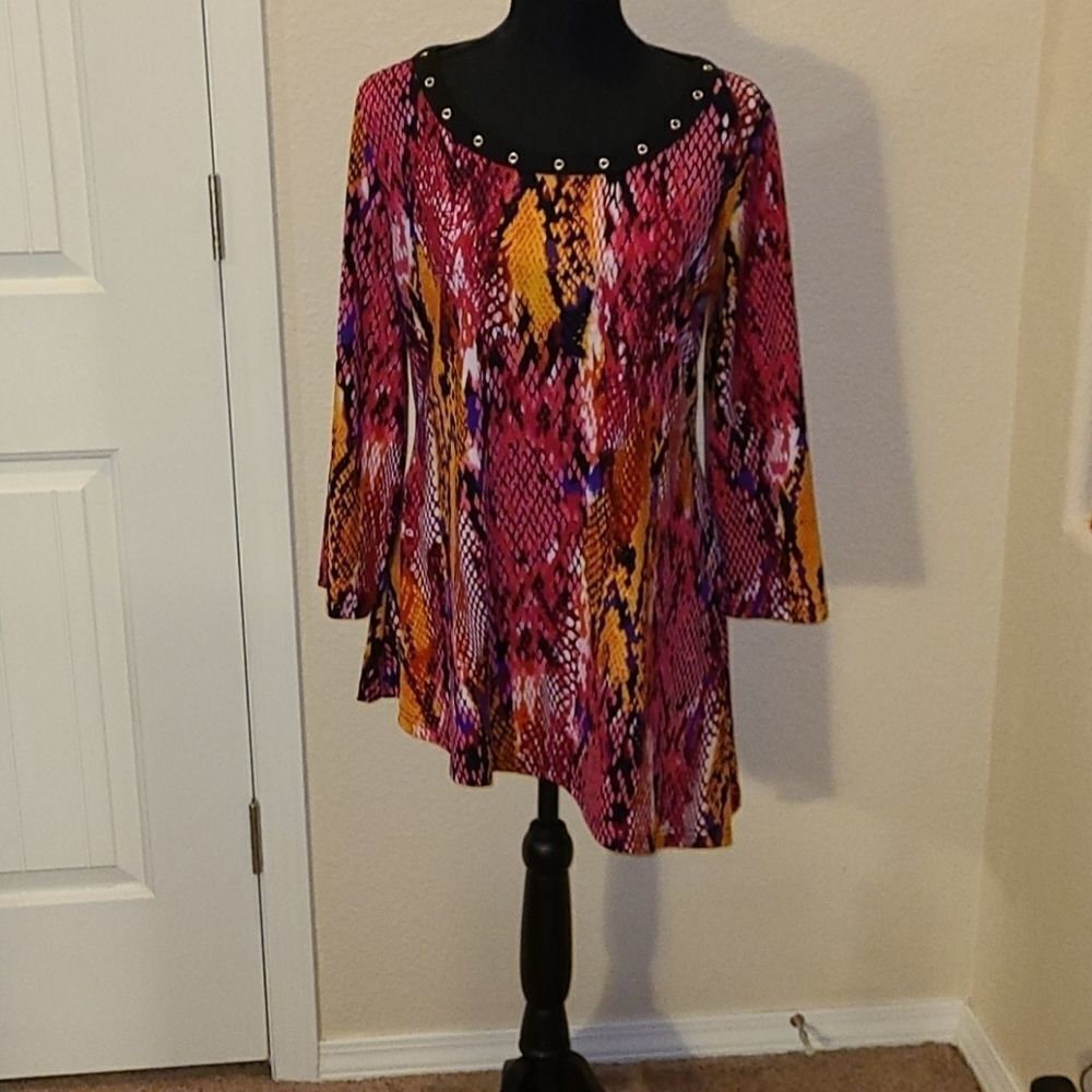 Investments- Colorful tunic - Picture 3 of 3